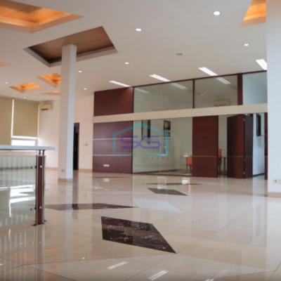 Disewakan Ruang Usaha Gedung Cocok Perkantoran Lokasi Mainroad BKR Bandung LB 370m2