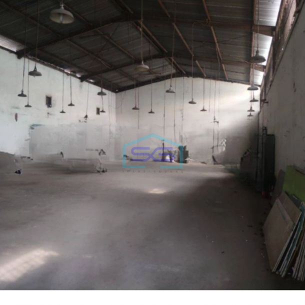 Dijual Gudang 1 Lantai Luas Tanah  2268 m² di Sudirman Bandung-2