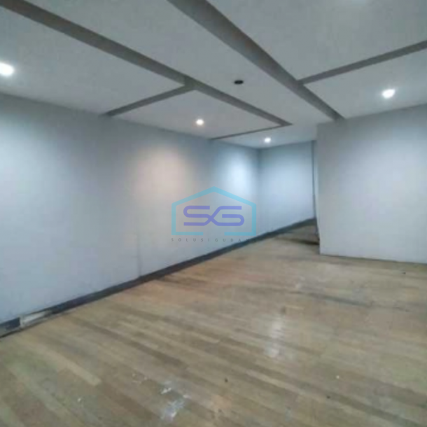 Dijual Ruang Usaha Sangat Bagus Lokasi Strategis di Surya Sumantri Bandung LT 780m2-6