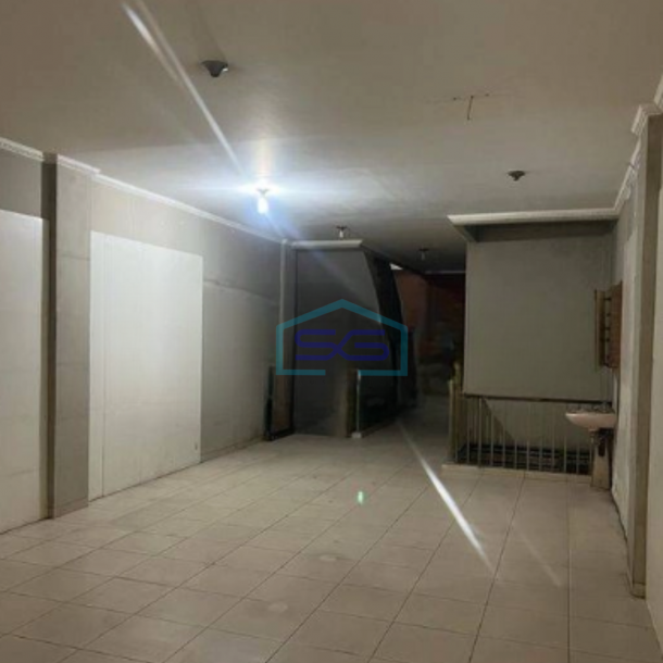 Disewakan Ruko Siap Pakai  Luas Bangunan  400 m² di Leuwi Panjang Bandung-2