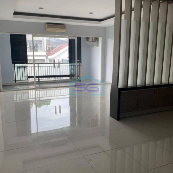 Dijual Ruko Luas Bangunan 300 m² di Lengkong Bandung Harga Bisa Nego-2