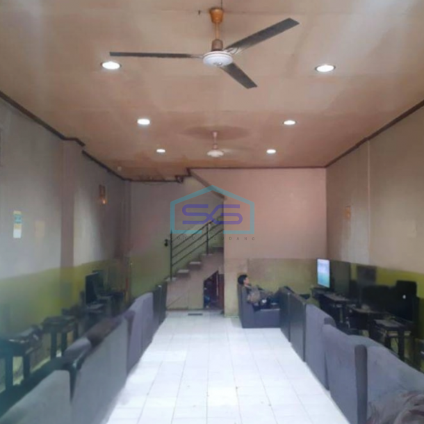Dijual Cepat Ruko Lokasi Strategis di Cibaduyut Bandung Luas Bangunan  150 m²-1