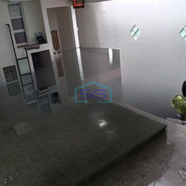 Dijual Ruko Lokasi Strategis Luas Bangunan  285 m² di Buah Batu Bandung-1