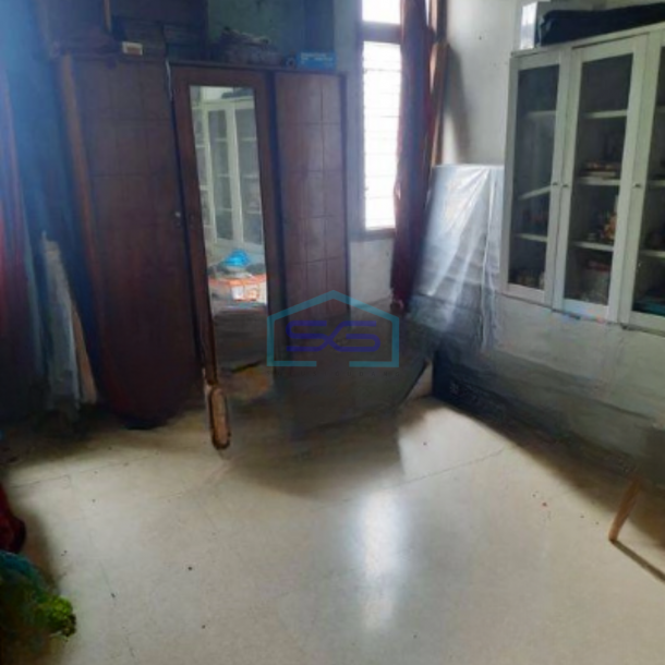 Dijual Ruko Harga Murah 3 Lantai Luas Bnagunan  100 m² di Sudirman Bandung-1