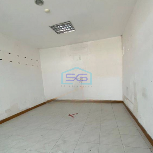 Disewakan Ruko Luas Tanah 2000 m² di Dago Bandung-1