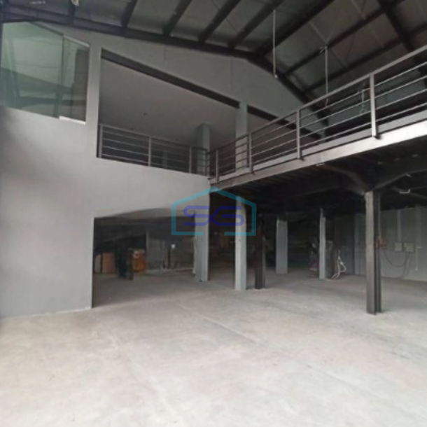 Dijual Ruko Lokasi Strategis Luas Bangunan  1000 m² di Dago Bandung-2