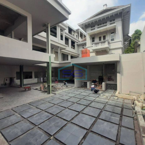 Dijual Ruang Usaha 3 Lantai Luas Tanah 1000 m² di Bandung Kota Cocok Untuk Segala Usaha-2