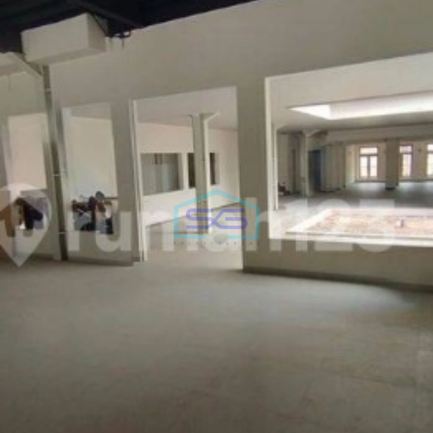 Dijual Ruang Usaha 3 Lantai Luas Tanah 1000 m² di Bandung Kota Cocok Untuk Segala Usaha-1