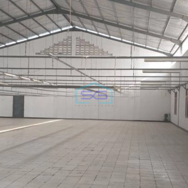 Disewakan Gudang Akses Kontainer Di Jl Sadang Rahayu Bandung Luas Tanah 1000 m²-2
