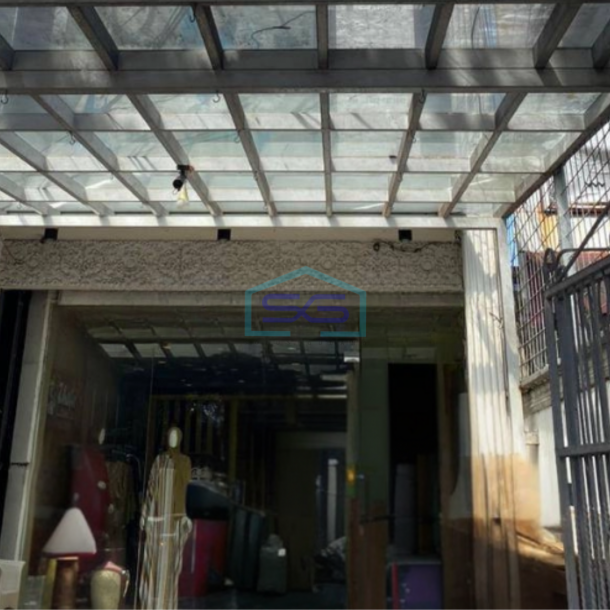 Dijual Ruko Lokasi Strategis Luas Bangunan  360 m² di Buah Batu Bandung-2