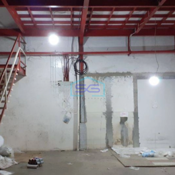 Dijual Gudang 2 Lantai di Kutawaringin Bandung Luas Tanah 564 m²-1