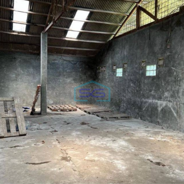 Dijual Gudang Akses Container Luas Tanah 950 m² di Holis Cigondewah Bandung-1