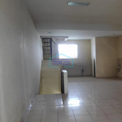 Disewakan Ruko Murah 2 Lantai Luas Bangunan  180 m² di Bojongsoang Bandung-2