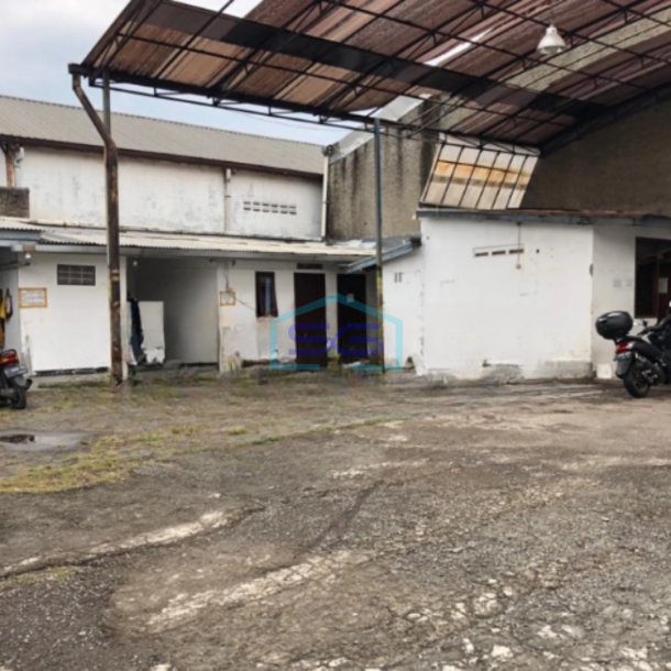 Disewakan Gudang Akses Container Luas Tanah 1000 m² di Holis Cigondewah Bandung-2
