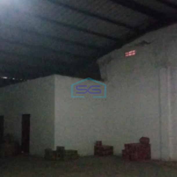 Dijual Gudang Akses Container Luas Tanah 295 m²  di Bandung-1