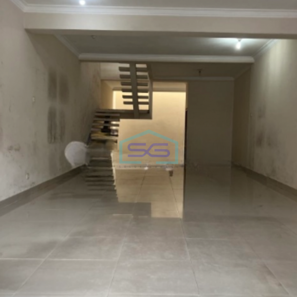 Disewakan Ruko 2 Lantai Luas Bangunan 180 m² di Bandung-3