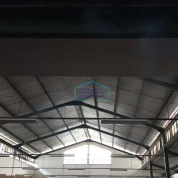 Disewakan Gudang Akses Container Luas Bangunan  600 m² di Kopo Bandung-3