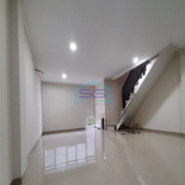 Dijual Ruko Luas Bangunan 170 m²  di Batununggal Bandung-1