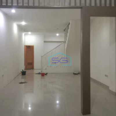 Disewakan Ruko 2 Lantai Luas Bangunan 210 m²  di Bandung