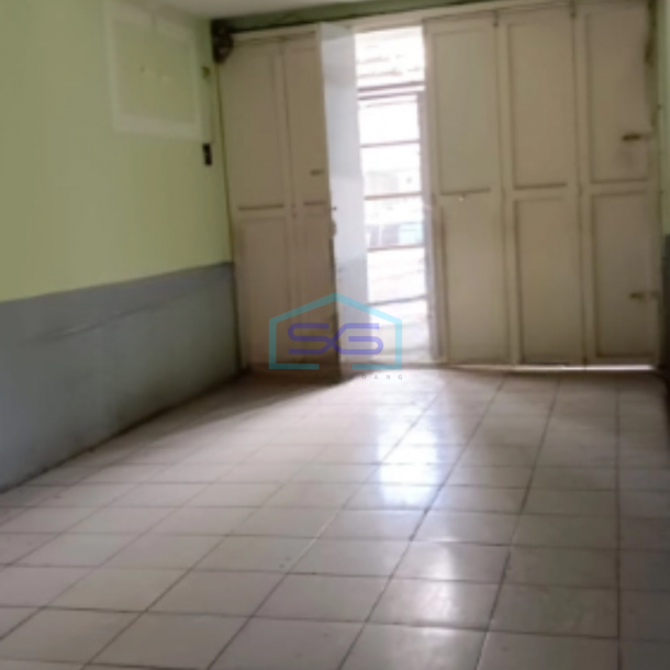 Disewakan Ruko 2 Lantai Luas Bangunan  100 m²  di Bandung-1