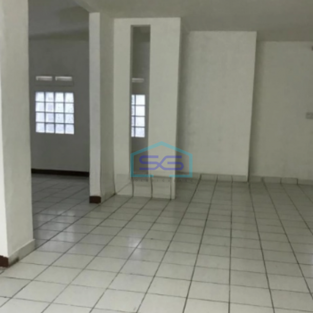 Dijual Ruang Usaha 3 Lantai Luas Bangunan  360 m²  di Bandung-2