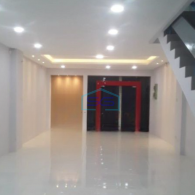 Dijual Ruko Luas Bangunan 250 m²  di Kebon Jeruk Jakarta Barat