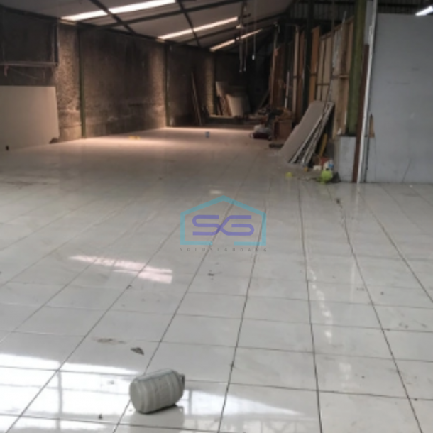 Dijual Gudang Luas Tanah  1300 m² Area Parkir Luas di Pasir Koja Bandung-2