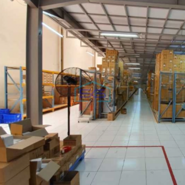 Dijual Gudang Luas Bangunan 900 m² di Kopo Bandung-1
