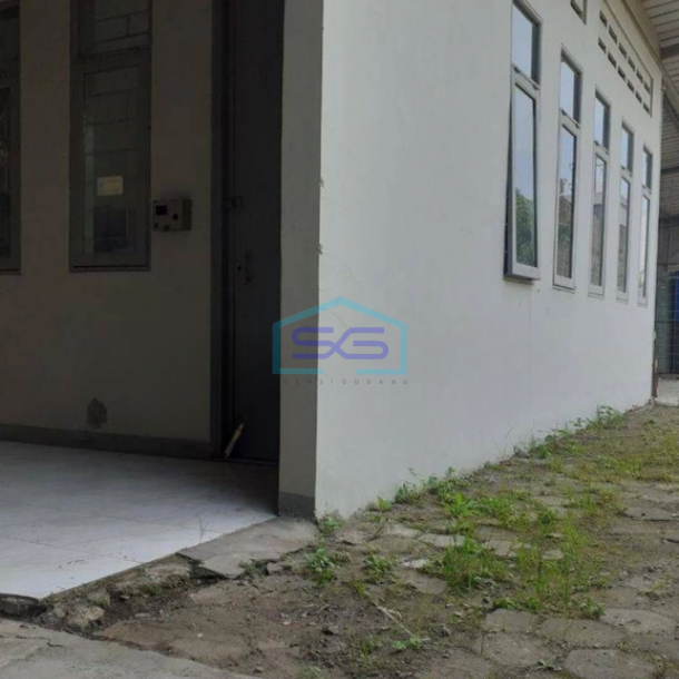 Disewakan Gudang di Holis Cigondewah Bandung Luas Tanah 1800 m²-2
