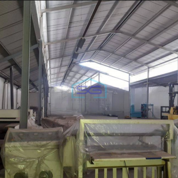 Disewakan Gudang di Holis Cigondewah Bandung Luas Tanah 1800 m²-1