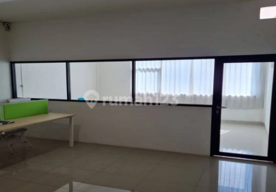 Disewakan Ruko di Mekarwangi Bandung Luas Tanah  100 m²
