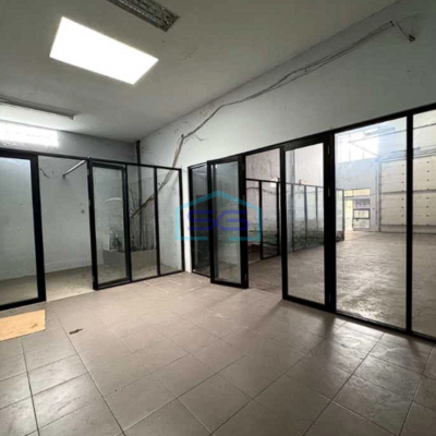 Dijual Gudang Bagus Strategis Di Bizpark Kopo Bandung Luas Tanah 209m2