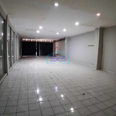 Dijual Gudang Luas Strategis di Mainroad Kiaracondong Bandung LT 1800m2