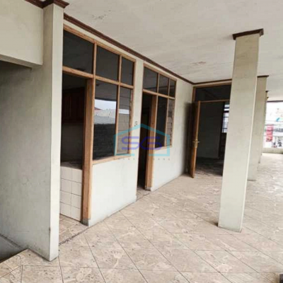 Disewakan Ruang Usaha Luas Strategis Di Mainroad Cibabat Kota Cimahi LT 874m2