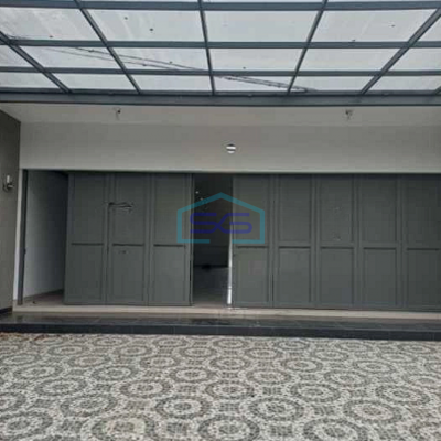 Disewakan Ruko Besar Strategis di mainroad Margacinta Buah Batu Bandung LT 435m2