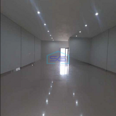 Disewakan Ruko Besar Strategis di mainroad Margacinta Buah Batu Bandung LT 435m2