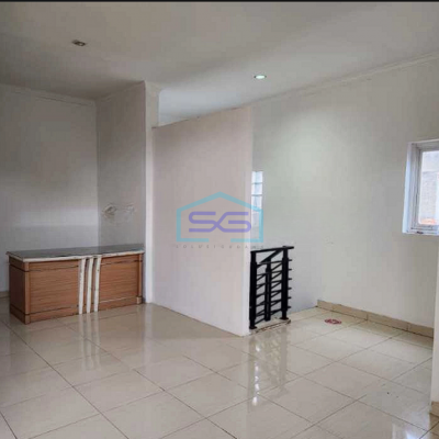 Disewakan Ruko/Ruang Usaha/Kantor di Mainroad Kiaracondong Bandung LB 300m2