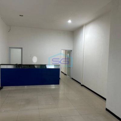 Dijual Sewa Ruko 3 Lantai di Karapitan Bandung Tengah Kota LB 280m2