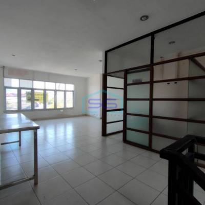 Disewakan Ruko Murah 3 Lantai Strategis di Antapani Mainroad Bandung Kota LB 300m2