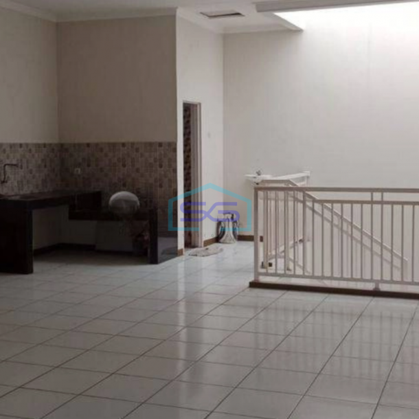 Disewakan Ruko Bagus Strategis di Sayap Kopo Bandung Kota LB 170m2-3