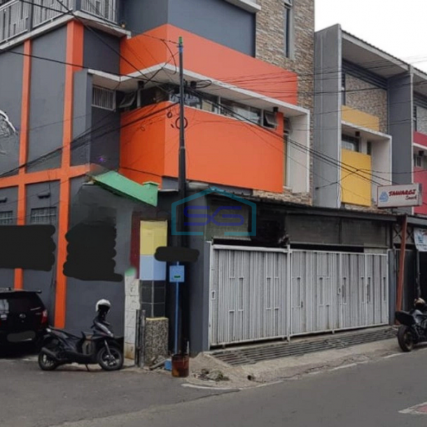 Dijual Ruko Murah 3 Lantai di Hook Suryani Dalam Bandung Kota Luas Bangunan 160m2-1