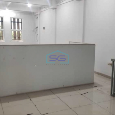 Disewakan Ruko 3 Lantai Luas Tanah 197 m²  di Semarang