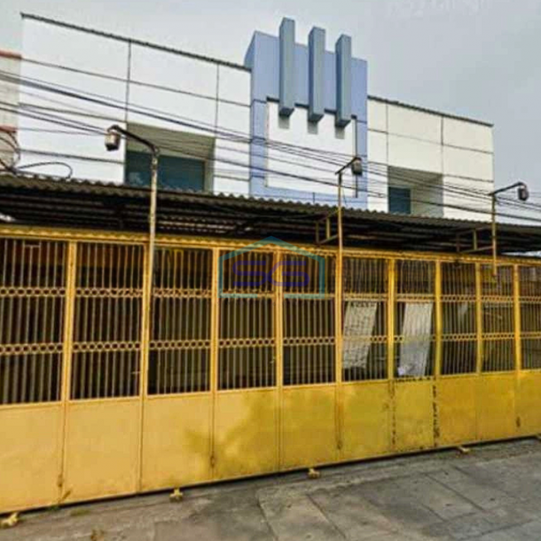 Disewakan Ruko 2 lantai di Supriyadi Raya Pedurungan, Semarang LB 750m2-1