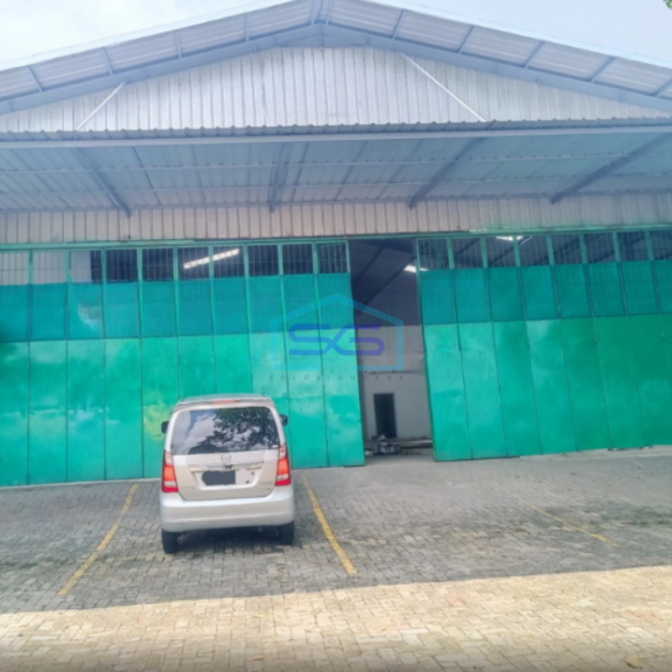 Disewakan Gudang Ada Kantor Bebas Banjir di Semarang Luas Tanah  850 m²-1