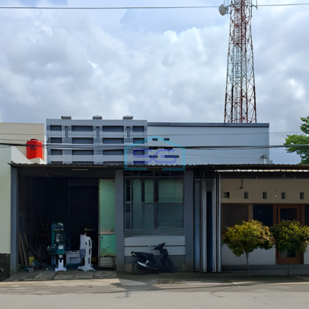 Dijual Gudang Siap Huni Luas Bangunan   420 m² di Semarang-1