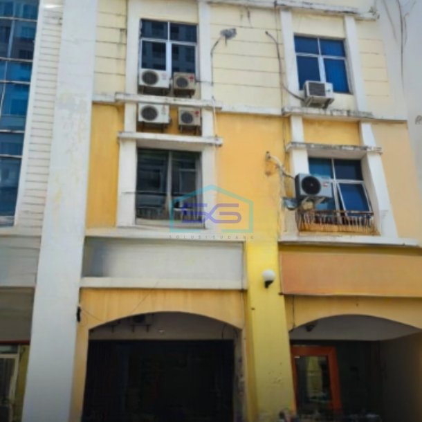 Dijual Ruko 3 Lantai Luas Bangunan  194 m² di Semarang-1