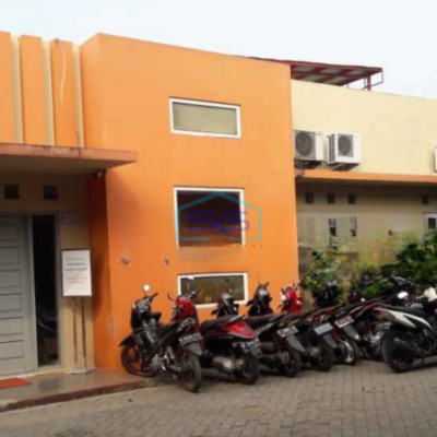 Dijual Gudang Ada Kantor Luas Tanah  1100 m² Lokasi Cipondoh Tangerang