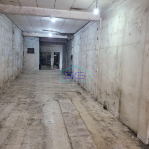 Disewakan Ruko Murah 2 Lantai Luas Bangunan  400 m² Lokasi Jembatan Besi Jakarta Barat-4