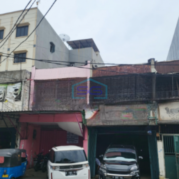 Disewakan Ruko Murah 2 Lantai Luas Bangunan  400 m² Lokasi Jembatan Besi Jakarta Barat-3