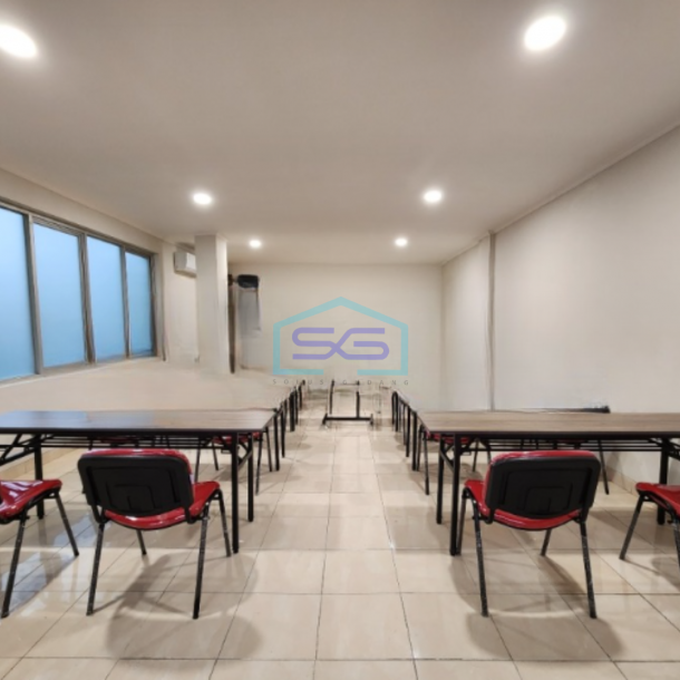 Disewakan Ruko Luas Bangunan Luas Tanah  283 m2 Lokasi Kalideres Jakarta Barat-2